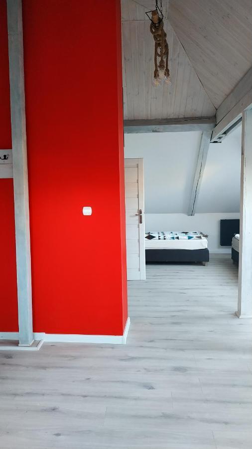 Apartament Witkacego Czerwony Słupsk Exterior foto